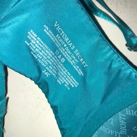 Victoria Secret Bras - Picture 7 of 7